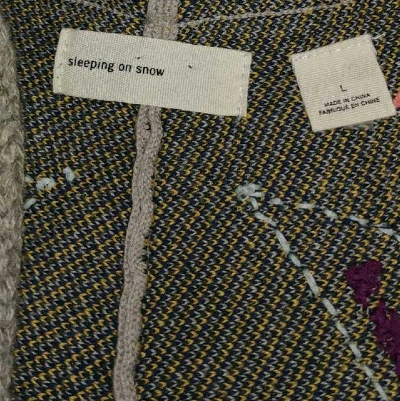 Sleeping on Snow Folklore cardigan - Picture 5 of 9